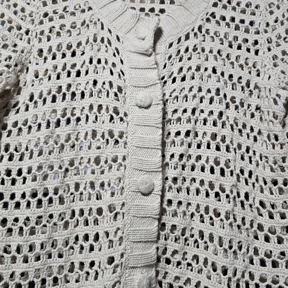 Vintage creme buttondown Crochet bellsleeved cardigan sweater - Picture 2 of 5